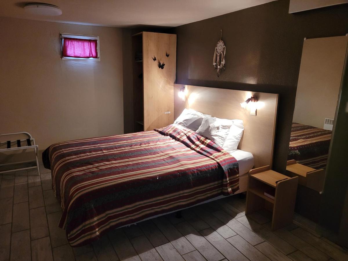 Le Brissoneau Rendeux Motel Buitenkant foto